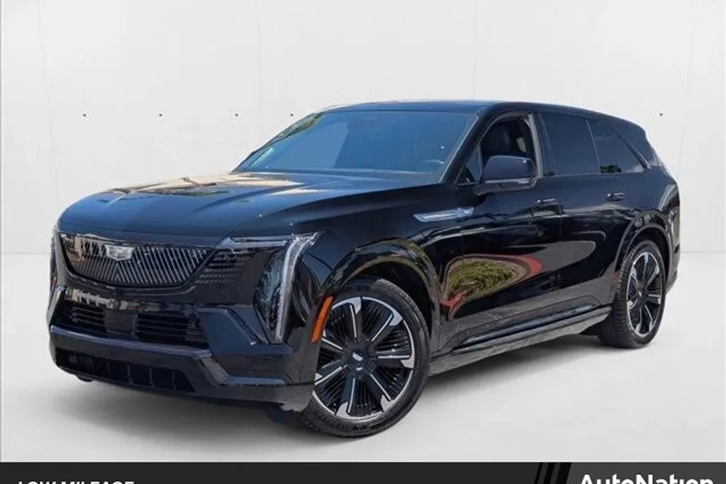 2025 Cadillac Escalade IQ Sport photo 1