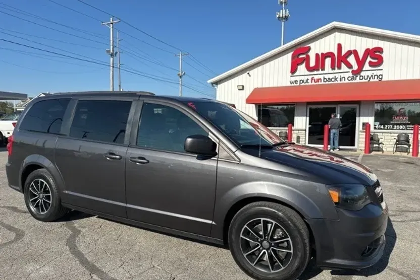 2018 Dodge Grand Caravan GT photo 1