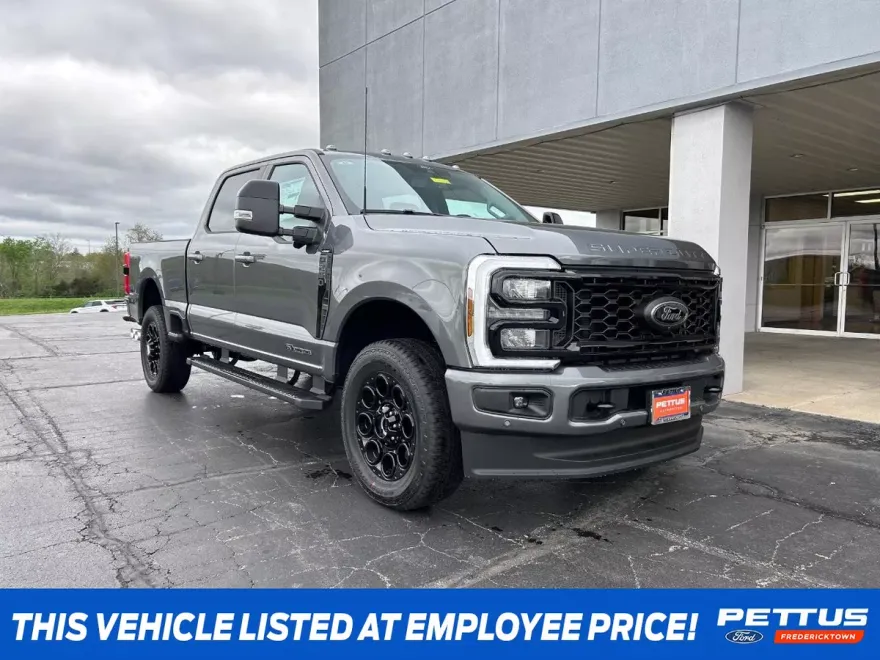 2025 Ford F-250 Lariat photo 1