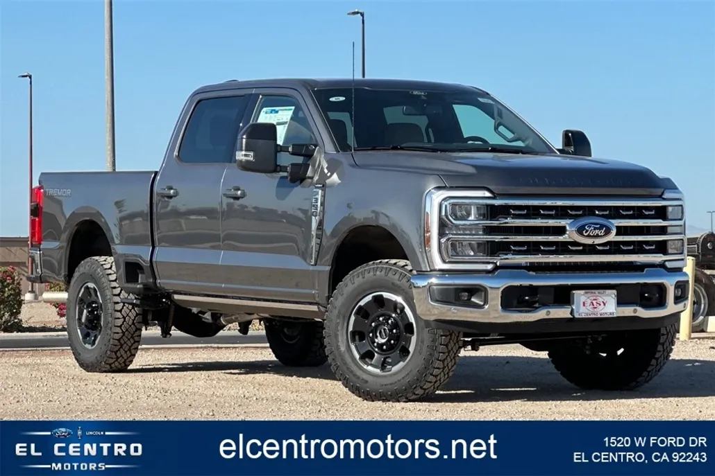 2025 Ford F-350 Lariat photo 1