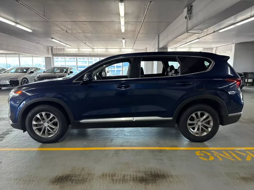 2020 Hyundai Santa Fe SEL photo 1