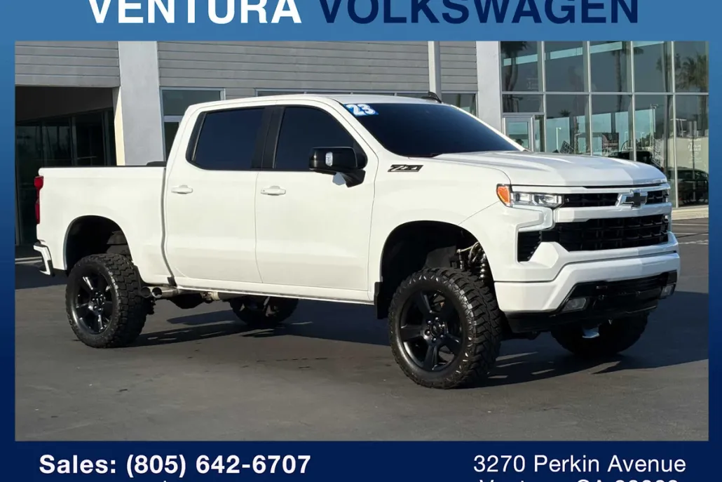 2023 Chevrolet Silverado 1500 RST photo 1