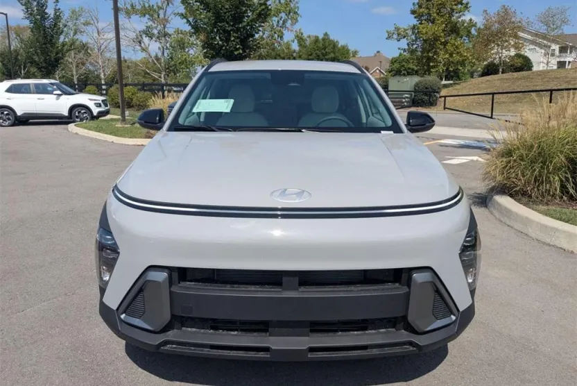 2026 Hyundai Kona SEL photo 1