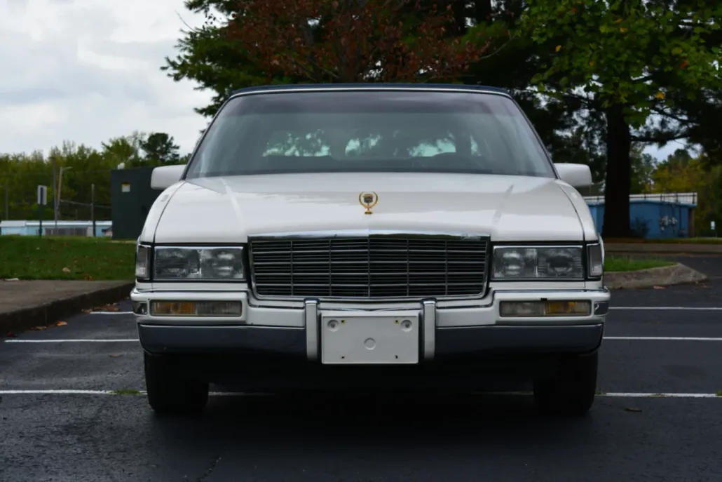 1992 Cadillac DeVille photo 1