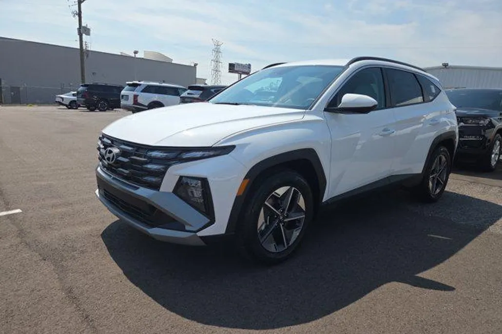 2026 Hyundai Tucson SEL photo 1
