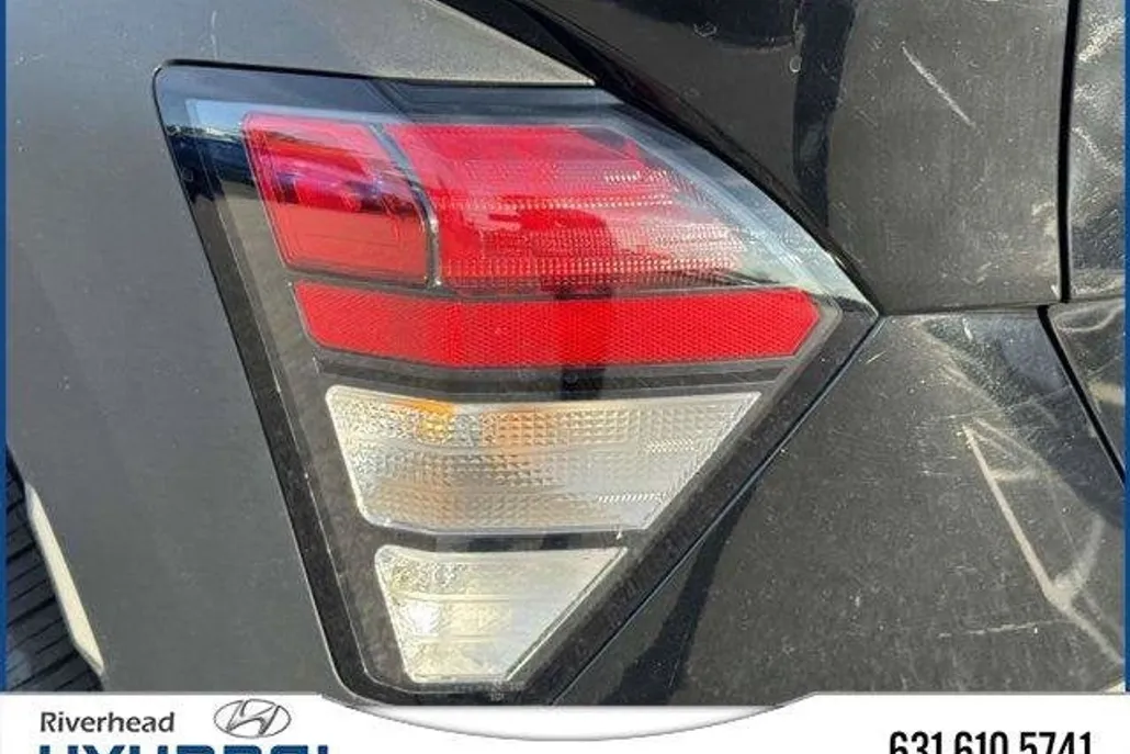 2024 Hyundai Kona SEL photo 1