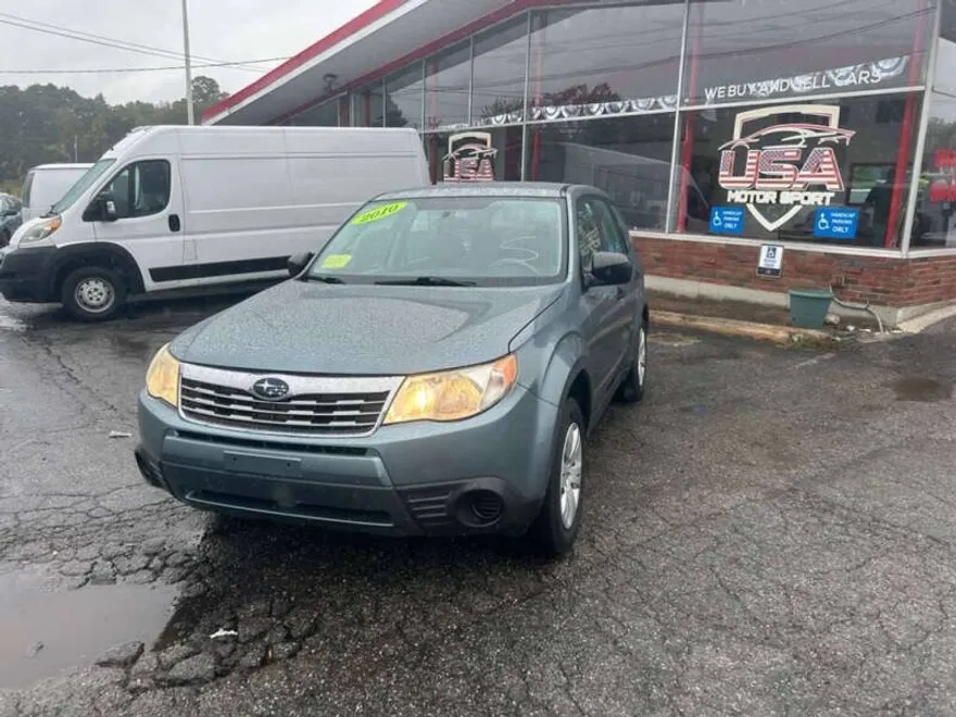 2010 Subaru Forester 2.5X photo 1