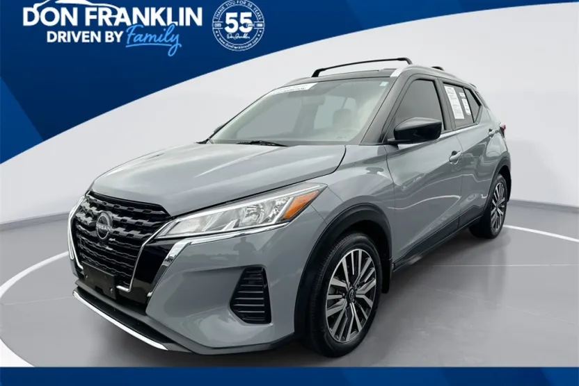 2023 Nissan Kicks SV photo 1