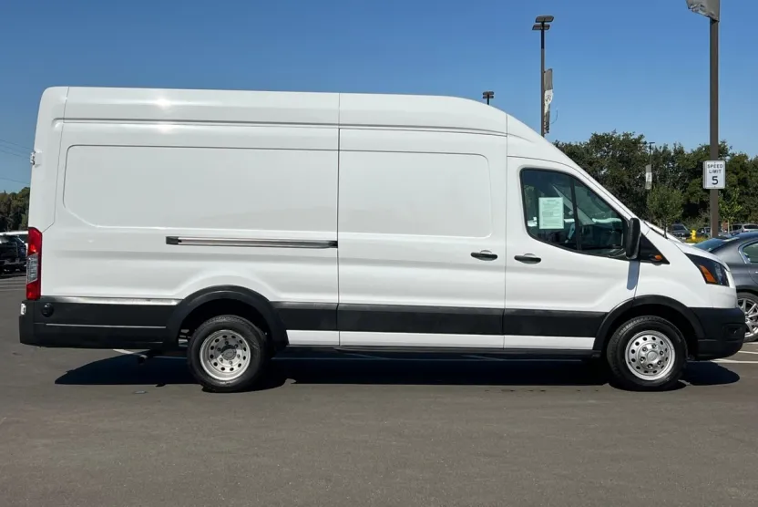 2022 Ford Transit Cargo Van photo 1