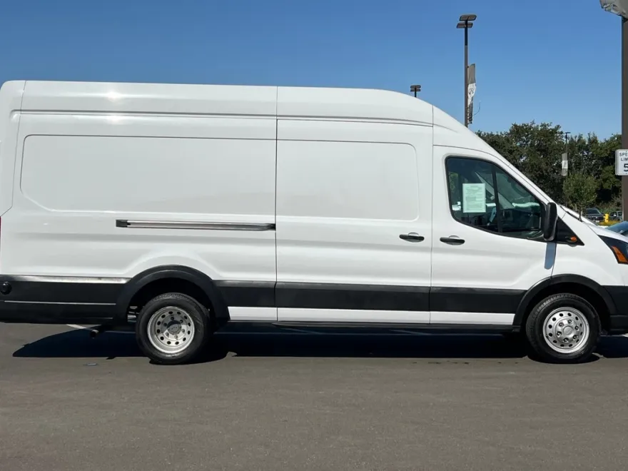2022 Ford Transit Cargo Van photo 1