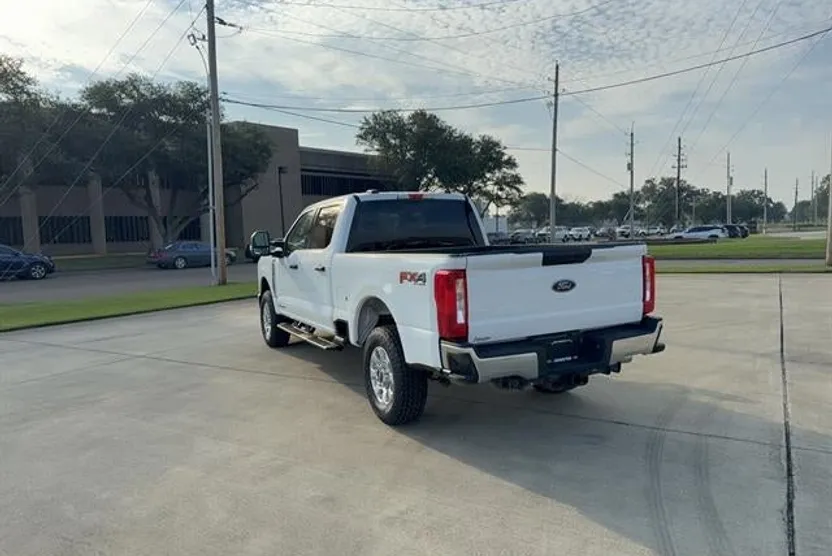 2024 Ford F-250 XLT photo 1