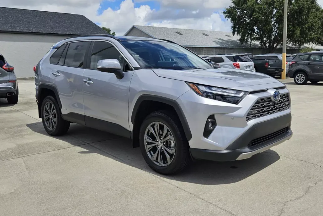 2024 Toyota RAV4 Hybrid Limited photo 1