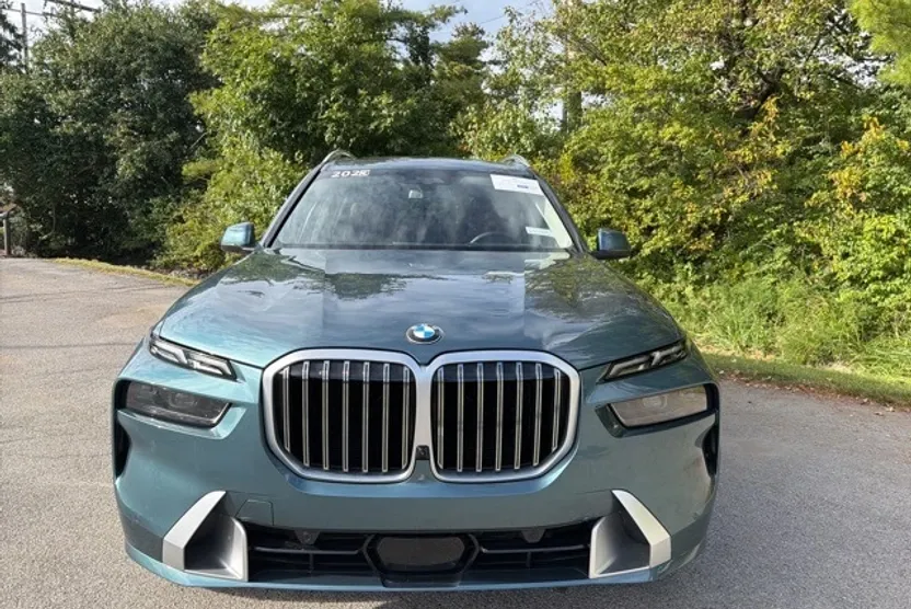 2023 Bmw X7 xDrive40i photo 1