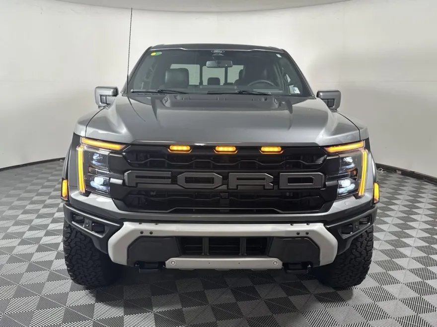 2025 Ford F-150 Raptor photo 1