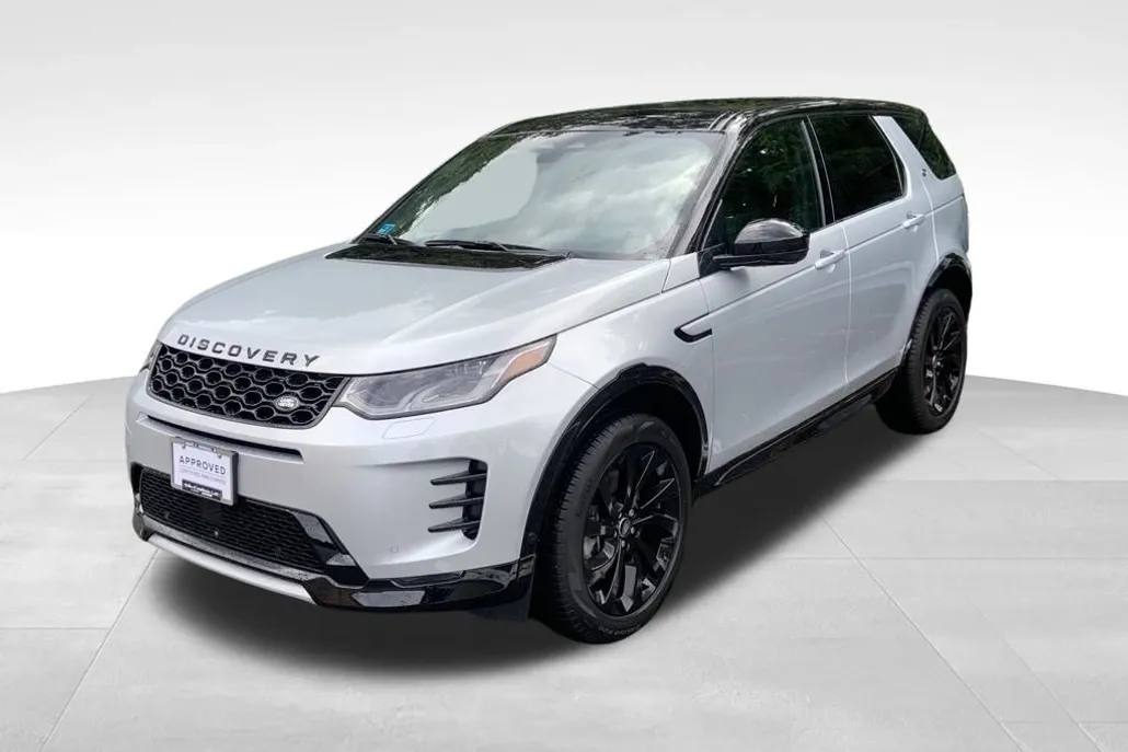 2025 Land Rover Discovery Sport SE photo 1