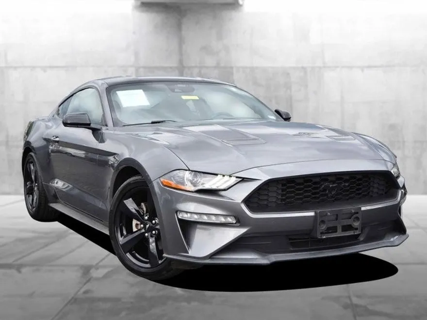 2021 Ford Mustang EcoBoost photo 1