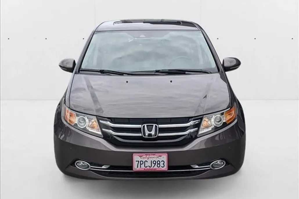 2016 Honda Odyssey Touring Elite photo 1