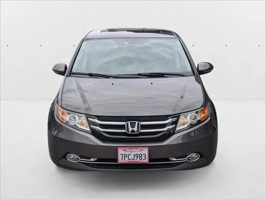 2016 Honda Odyssey Touring Elite photo 1