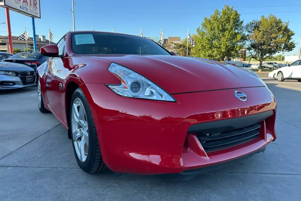 2010 Nissan 370Z photo 1