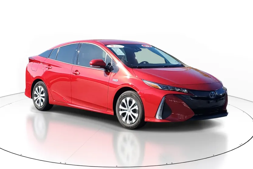 2020 Toyota Prius Prime XLE photo 1