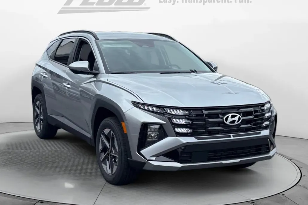 2025 Hyundai Tucson SEL photo 1