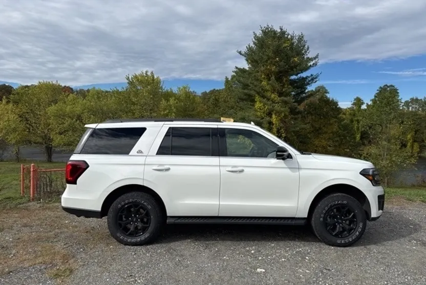 2024 Ford Expedition Timberline photo 1