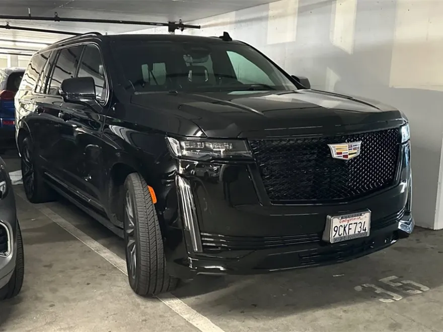 2022 Cadillac Escalade ESV Sport Platinum photo 1