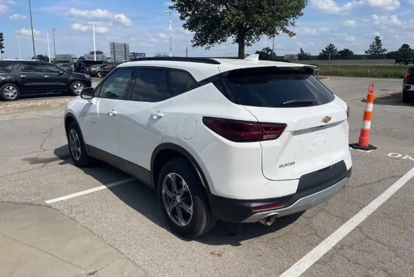 2023 Chevrolet Blazer 2LT photo 1