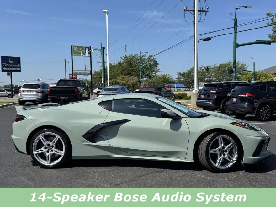 2024 Chevrolet Corvette Stingray 2LT Coupe photo 1