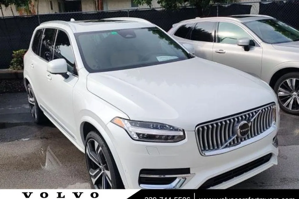 2024 Volvo XC90 Ultimate photo 1