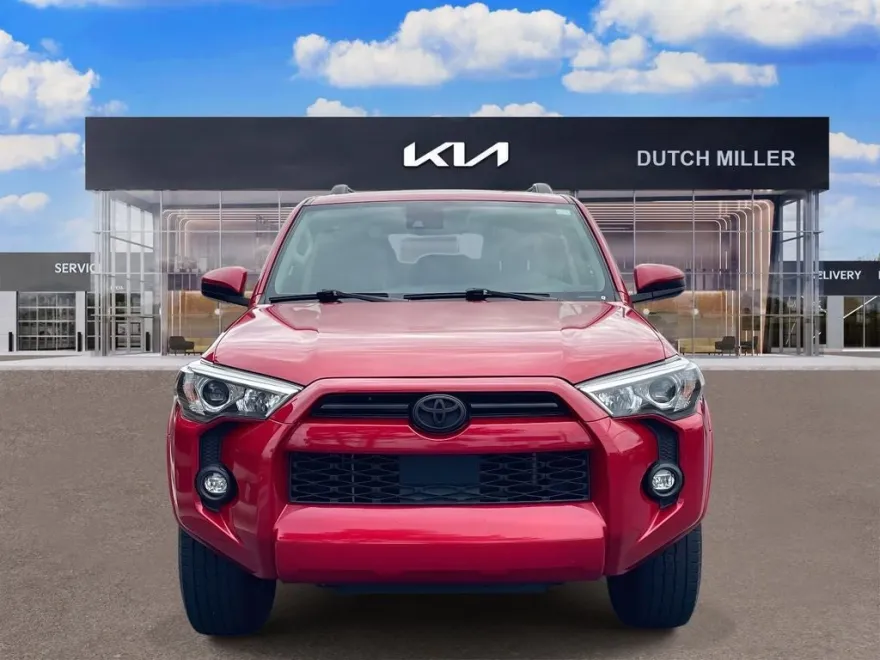 2021 Toyota 4Runner SR5 photo 1