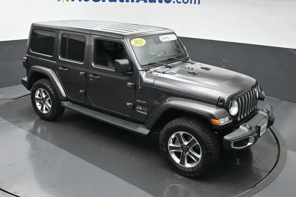 2021 Jeep Wrangler Unlimited Sahara photo 1