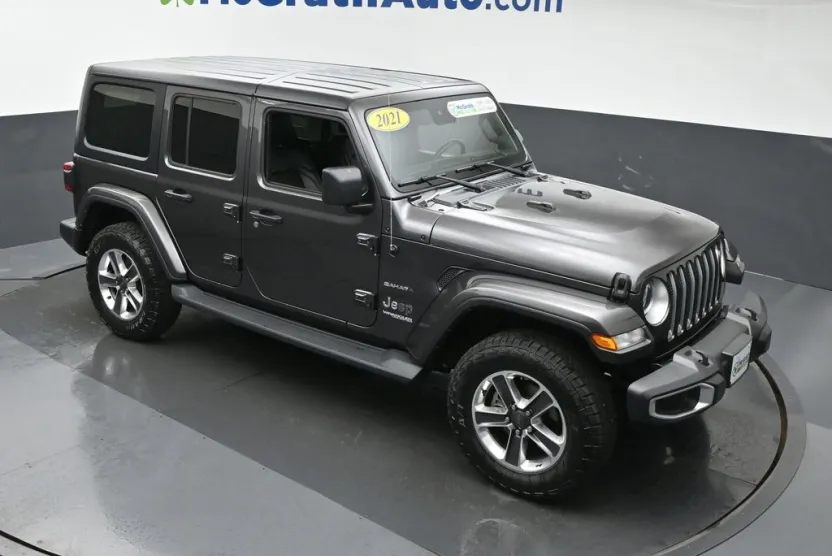 2021 Jeep Wrangler Unlimited Sahara photo 1