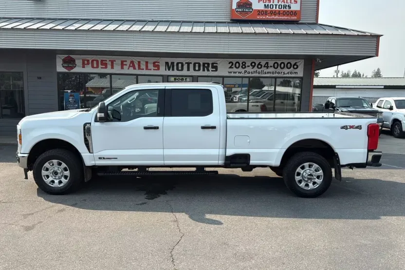2024 Ford F-350 photo 1