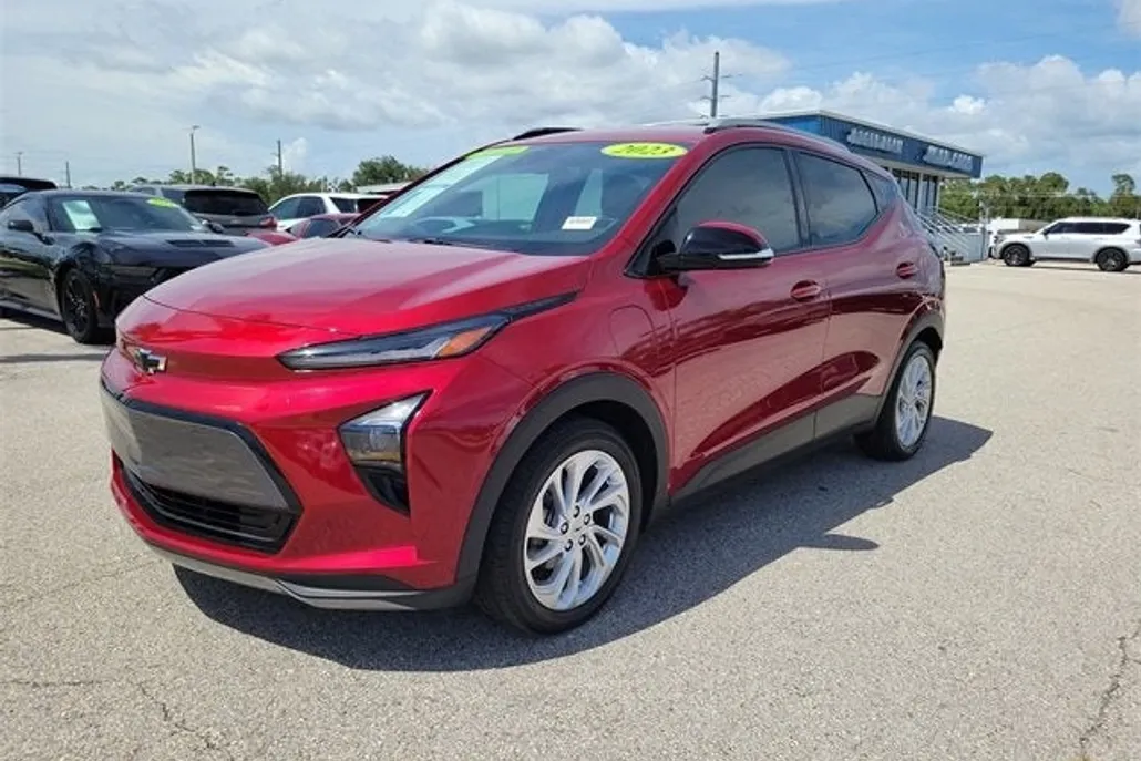 2023 Chevrolet Bolt EUV photo 1