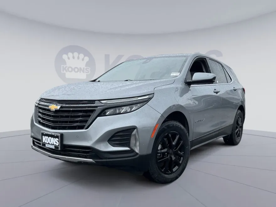2024 Chevrolet Equinox LT photo 1