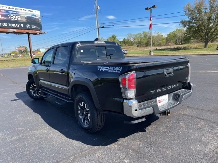 2022 Toyota Tacoma TRD Off-Road photo 1