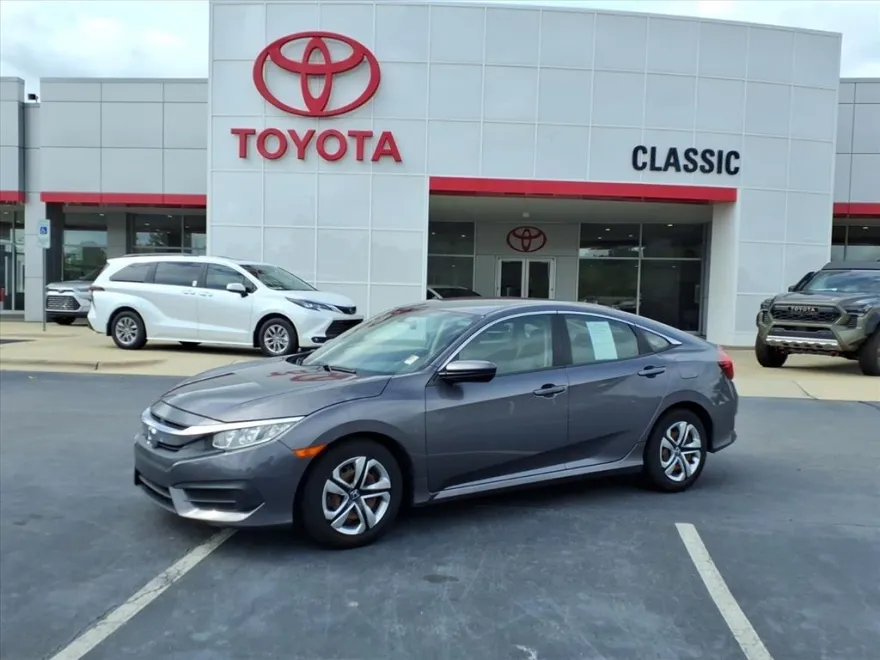 2017 Honda Civic LX photo 1