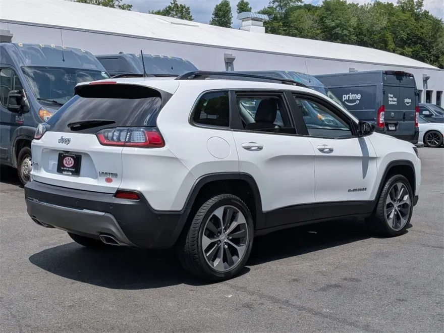 2022 Jeep Cherokee Limited photo 1