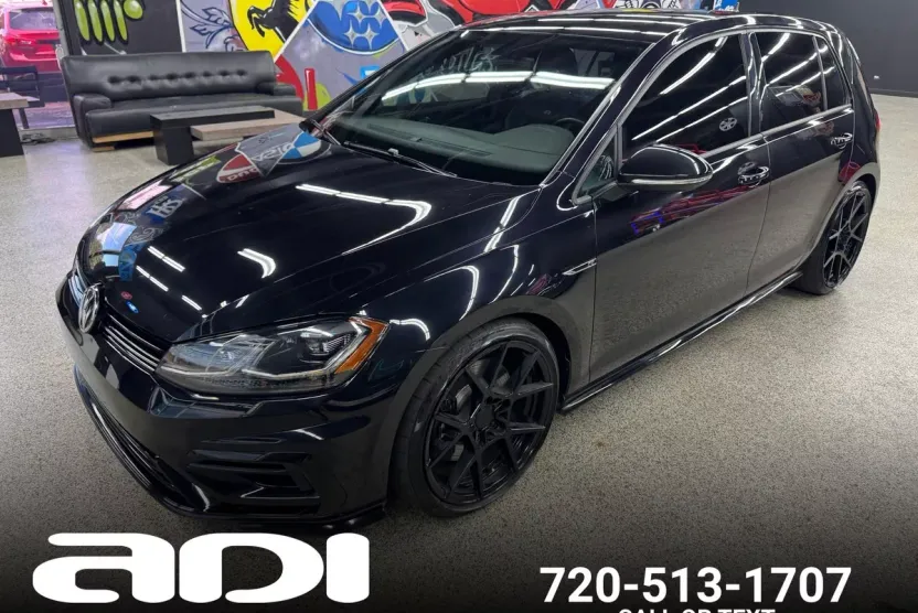 2018 Volkswagen Golf R Base photo 1