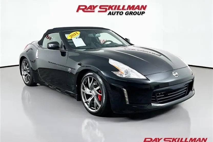 2014 Nissan 370Z Touring photo 1