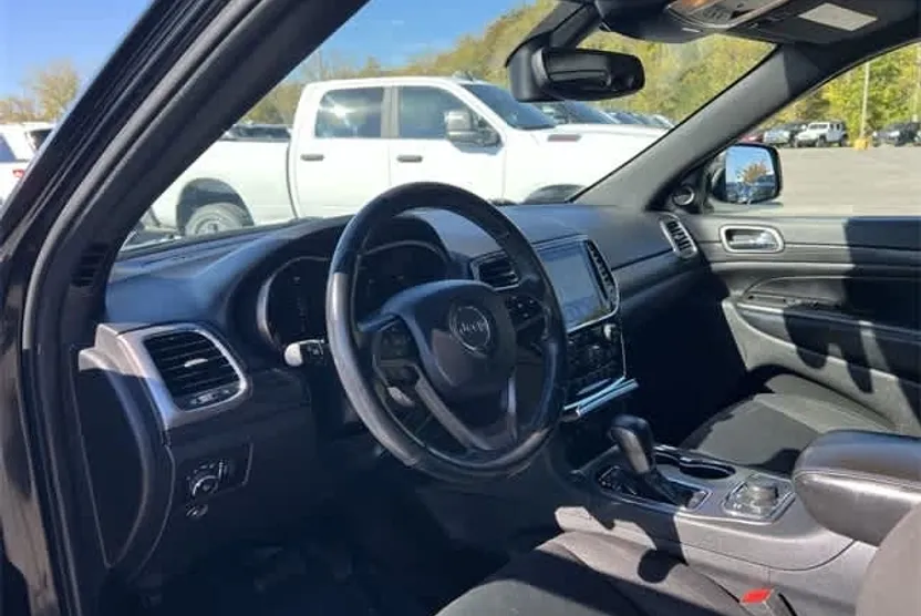 2019 Jeep Grand Cherokee Upland photo 1