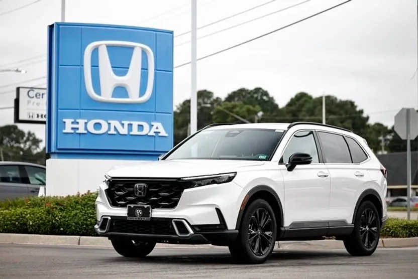 2024 Honda CR-V Hybrid Sport Touring photo 1