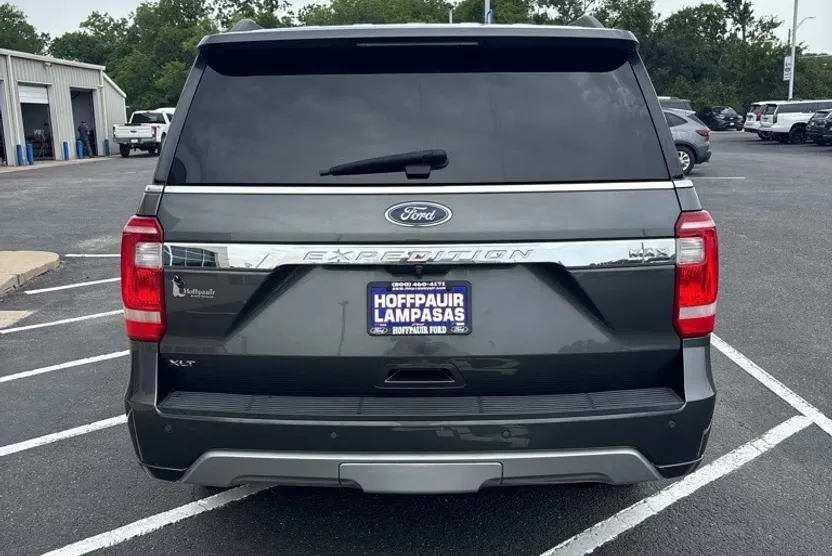 2019 Ford Expedition MAX XLT photo 1