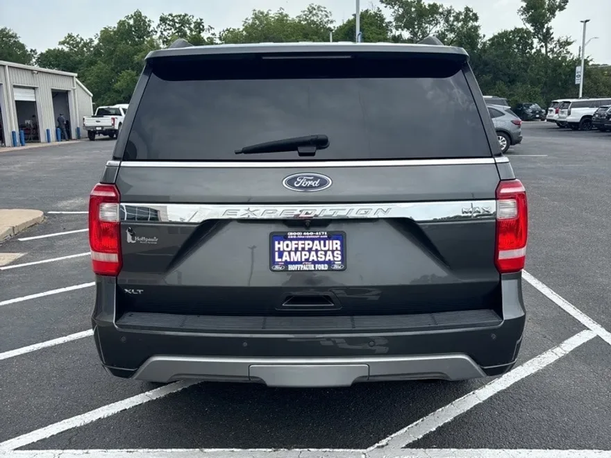 2019 Ford Expedition MAX XLT photo 1