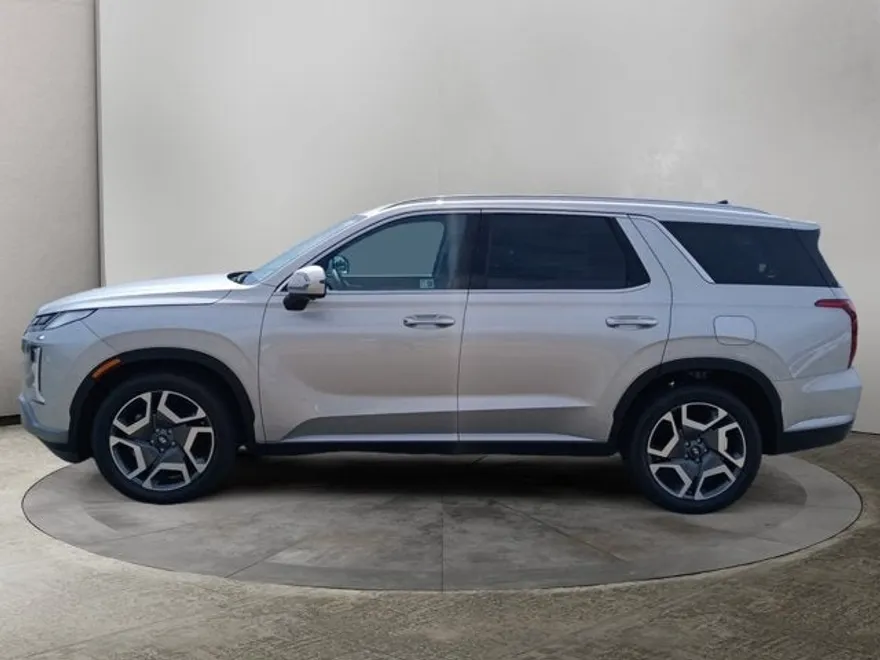 2025 Hyundai Palisade Limited photo 1