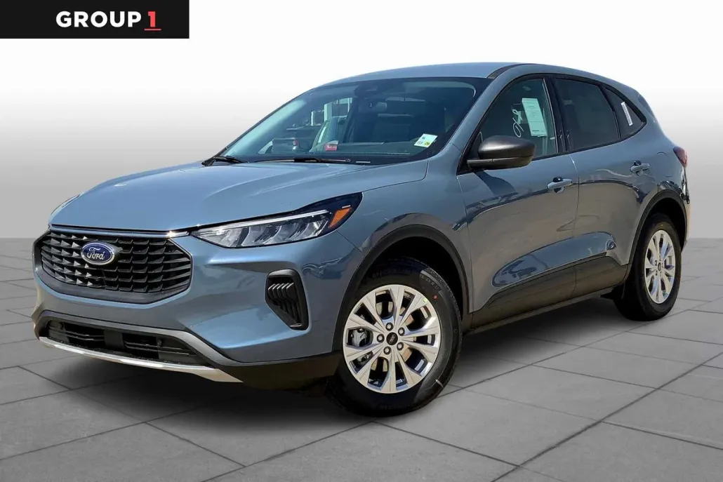 2025 Ford Escape ST-Line photo 1