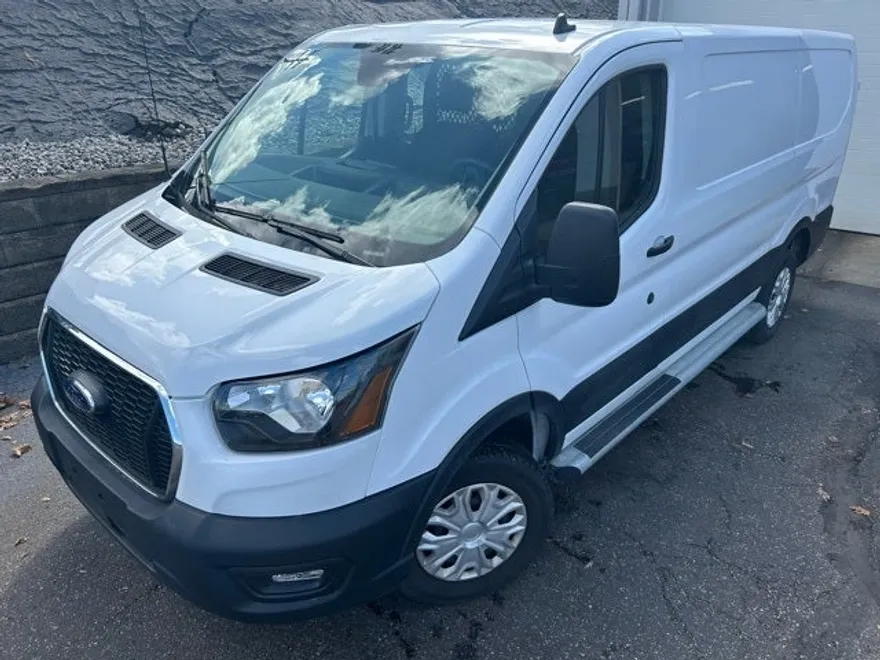 2024 Ford Transit photo 1