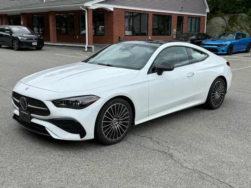 2024 Mercedes Benz CLE 300 photo 1