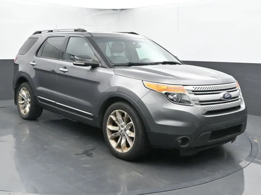 2014 Ford Explorer XLT photo 1